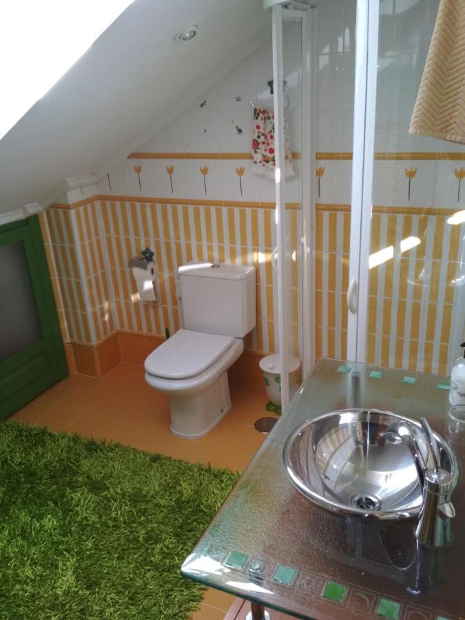Alojamientos Marte Habitacion Con Bano Торрелавега Экстерьер фото