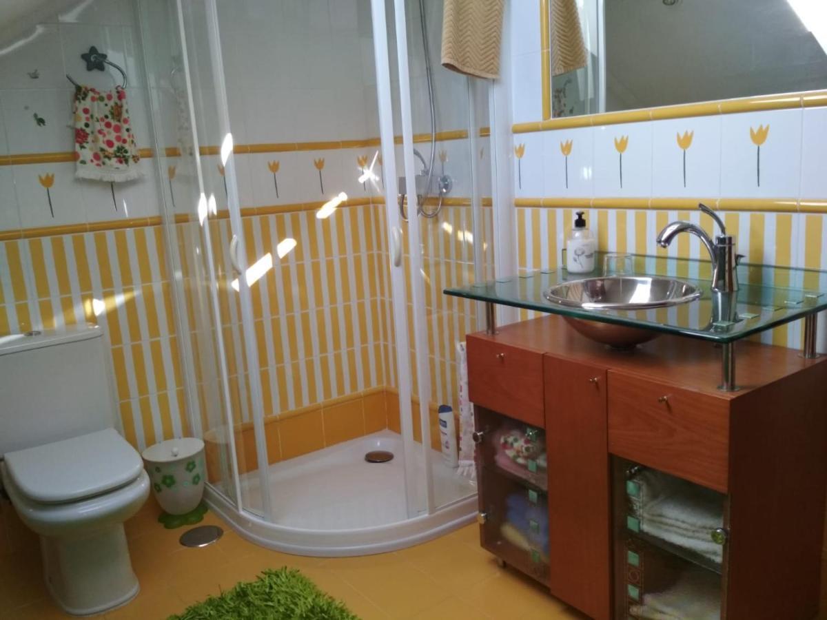 Alojamientos Marte Habitacion Con Bano Торрелавега Экстерьер фото